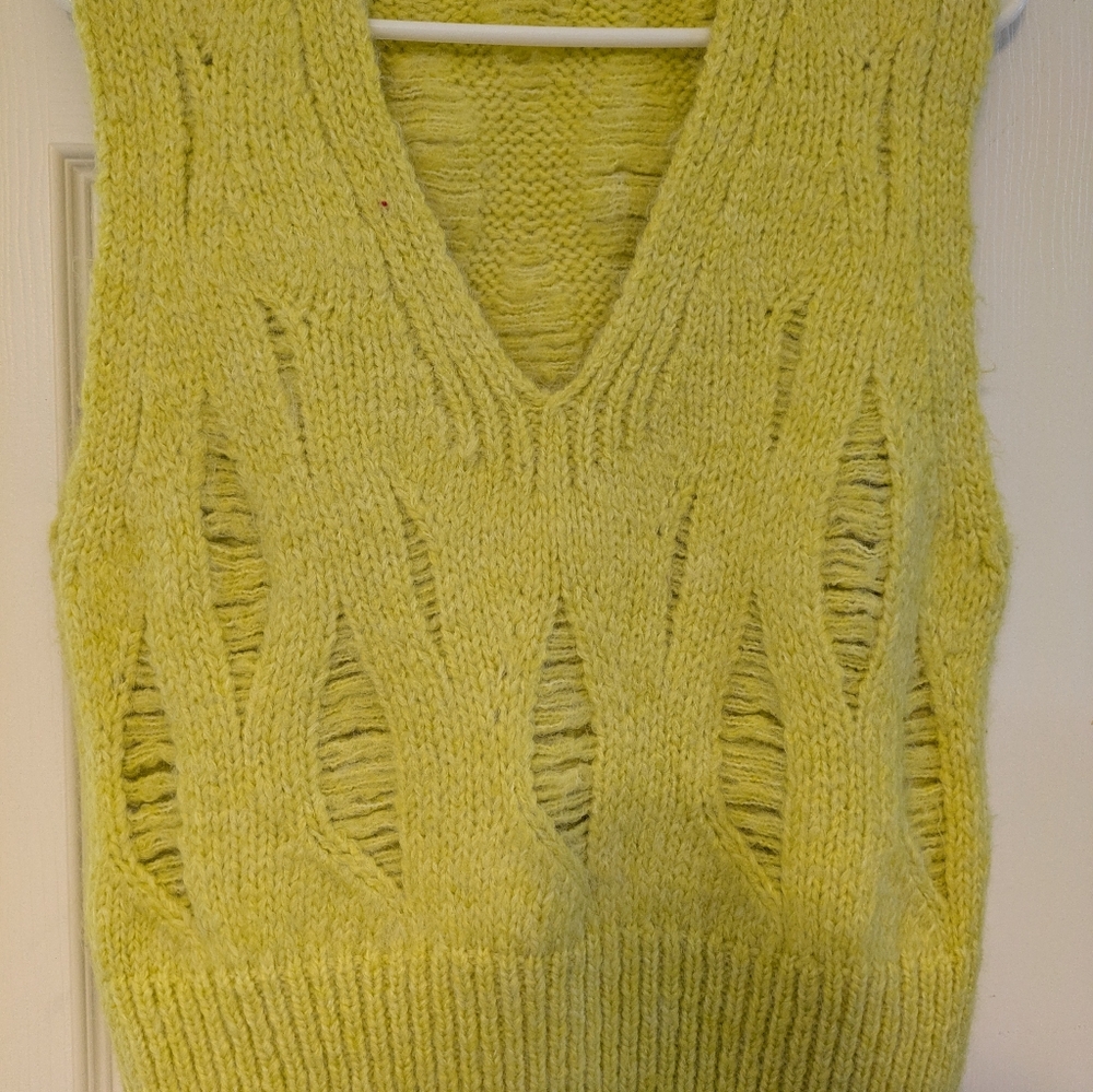 Zara Lemon V-Neck Knit Sweater Vest